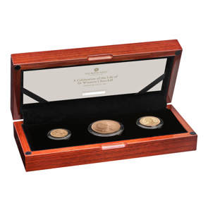 A Celebration of the Life of Sir Winston Churchill Premium Gold Set